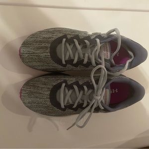 Under Armour Women’s Running Shoes Size 8